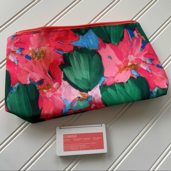 Clinique cosmetics bag and products - all new - Picture 5 of 9